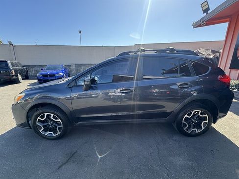 Used 2017 Subaru Crosstrek 2.0i Limited AWD/4WD image 10