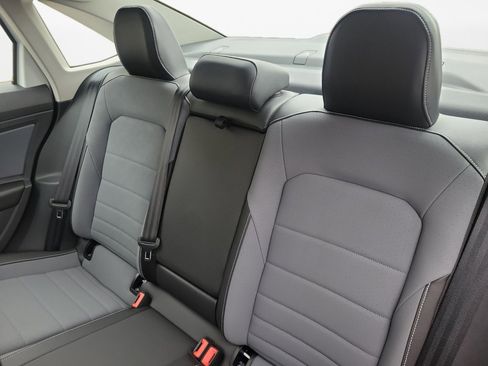 New 2026 Volkswagen Jetta SE FWD image 12