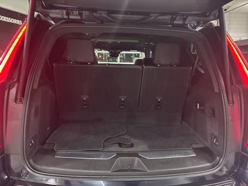 Used 2021 Cadillac Escalade Sport w/ Driver Assist Tech Package image 42