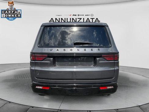 Used 2024 Jeep Wagoneer Series II AWD/4WD image 4