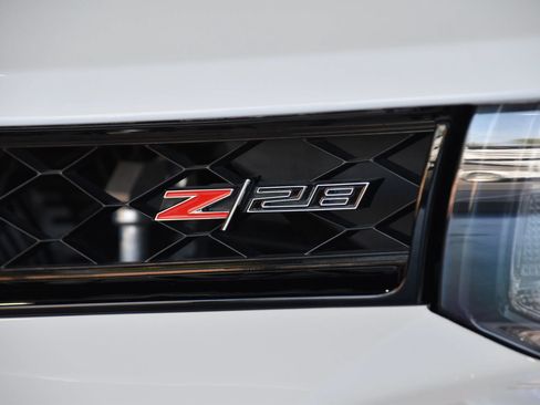 Used 2015 Chevrolet Camaro Z/28 RWD image 26