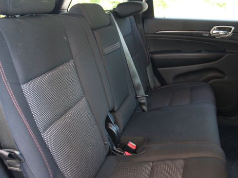 Used 2016 Jeep Grand Cherokee Laredo 75th Anniversary image 16