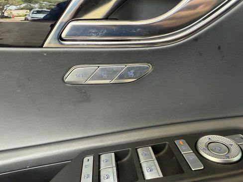 Used 2025 Genesis GV80 2.5T Standard AWD/4WD image 41