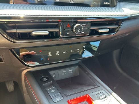 New 2026 Nissan Kicks SR FWD image 35
