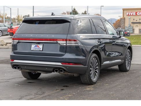 Used 2023 Lincoln Aviator Reserve w/ Equipment Group 201A image 3