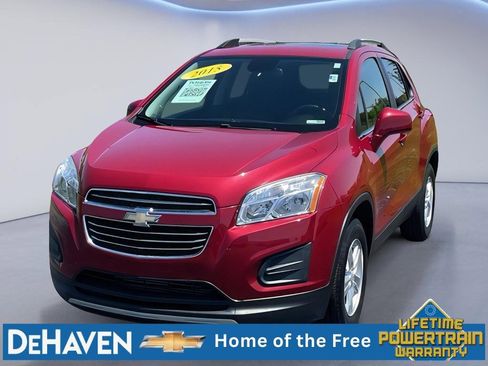 Used 2015 Chevrolet Trax LT w/ LT Sun and Sound Package AWD/4WD image 1