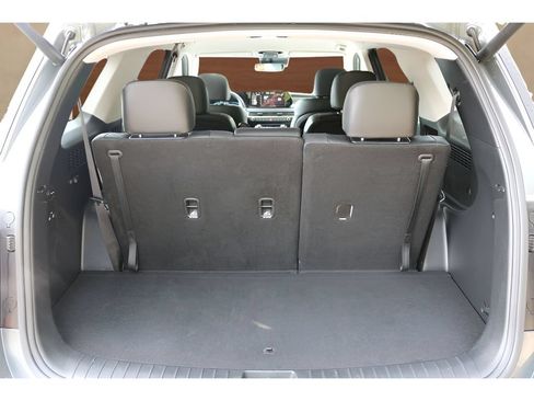 Used 2025 Hyundai Palisade SEL FWD image 17