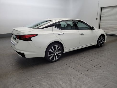 Used 2019 Nissan Altima 2.5 Platinum image 10