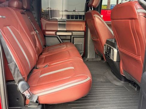 Used 2018 Ford F150 Platinum w/ Equipment Group 701A Luxury image 9