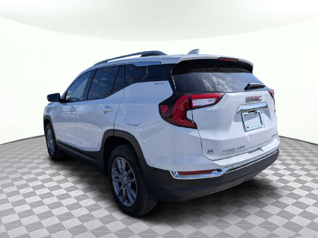 Used 2024 GMC Terrain SLT AWD/4WD image 6