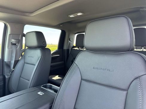 New 2026 GMC Sierra 1500 Denali image 23