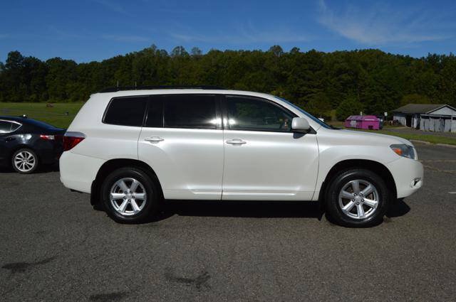 Used 2010 Toyota Highlander SE AWD/4WD image 4
