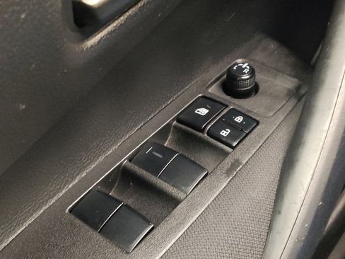 Used 2022 Toyota Corolla LE FWD image 27