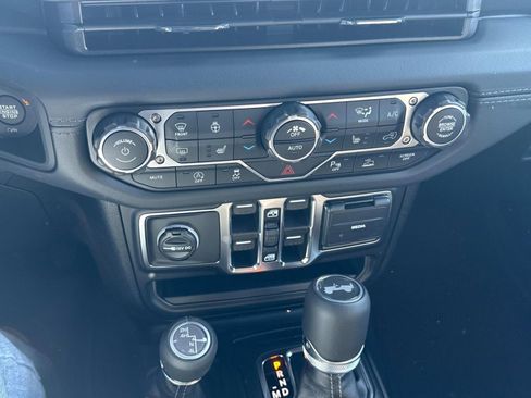 New 2026 Jeep Wrangler Sahara image 28