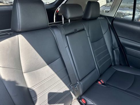 Used 2020 Toyota RAV4 XLE Premium image 9