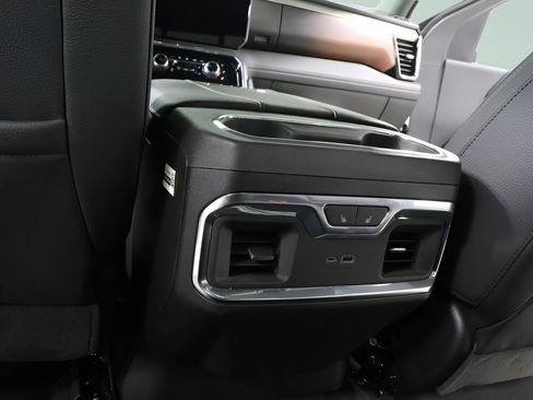 Used 2026 GMC Sierra 3500 Denali w/ Denali Reserve Package AWD/4WD image 27