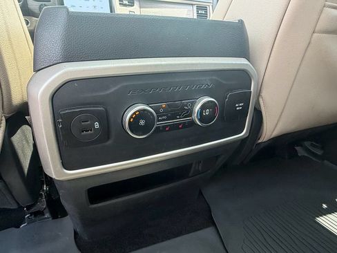 Used 2023 Ford Expedition Max Limited AWD/4WD image 11
