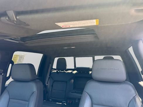 Used 2023 GMC Sierra 2500 Denali w/ Denali Ultimate Package AWD/4WD image 25