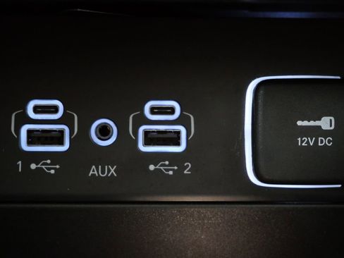 Used 2023 Jeep Grand Cherokee Limited image 20