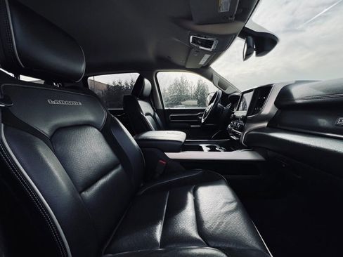 Used 2019 RAM 1500 Laramie image 23