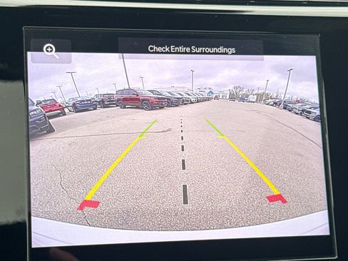 Used 2024 Jeep Grand Cherokee Altitude AWD/4WD image 19