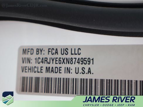 Used 2022 Jeep Grand Cherokee Summit w/ Advanced Protech Group IV AWD/4WD image 43
