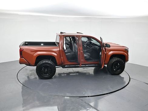 Used 2025 Toyota Tacoma TRD Sport image 44