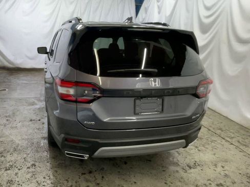 Used 2025 Honda Pilot Elite image 7