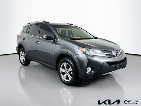 Used 2015 Toyota RAV4 XLE FWD image 3