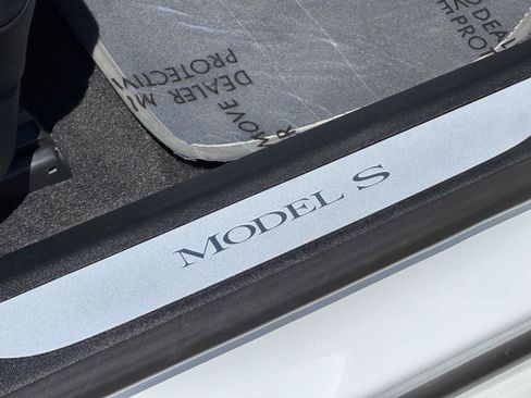 Used 2019 Tesla Model S Performance AWD/4WD image 30