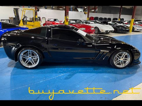 Used 2010 Chevrolet Corvette Grand Sport w/ Preferred Equipment Group RWD image 7