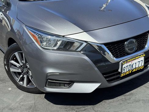 Used 2020 Nissan Versa SV FWD image 3