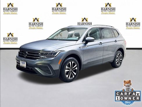 Used 2022 Volkswagen Tiguan S image 1