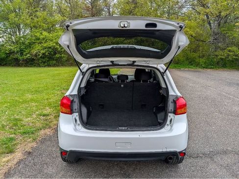 Used 2017 Mitsubishi Outlander Sport ES FWD image 7