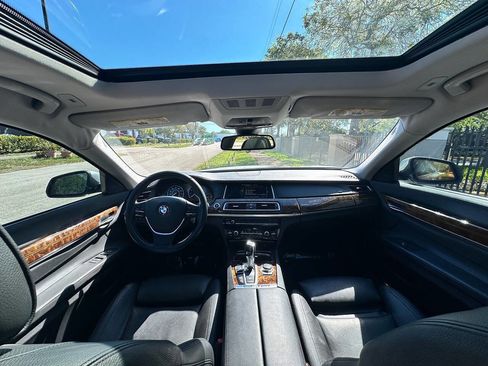Used 2013 BMW 740Li image 16