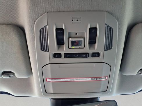 Used 2023 Toyota Highlander XLE image 20