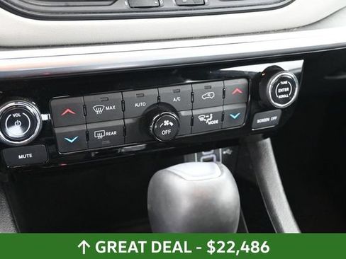 Used 2025 Jeep Compass Limited AWD/4WD image 26