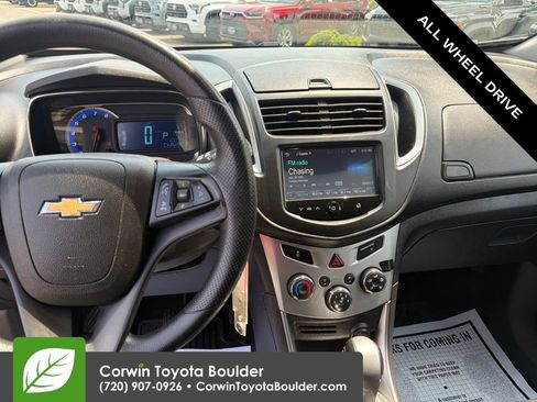 Used 2016 Chevrolet Trax LT w/ LT Sun and Sound Package AWD/4WD image 27