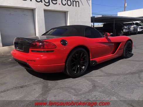 Used 2005 Dodge Viper SRT-10 image 8