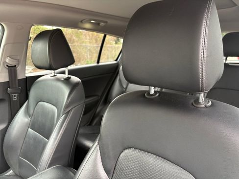 Used 2021 Kia Sportage EX w/ EX Technology Package image 17