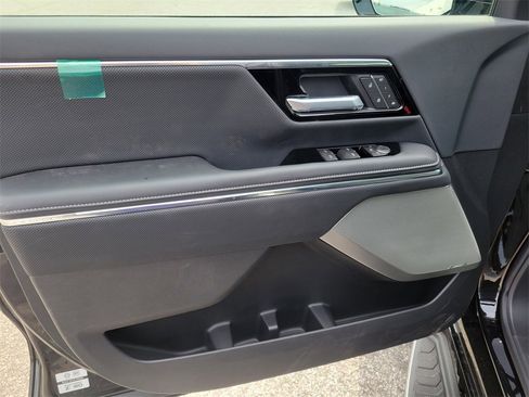 New 2025 GMC Sierra EV Denali image 7