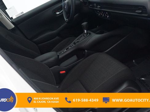 Used 2024 Honda HR-V LX image 8