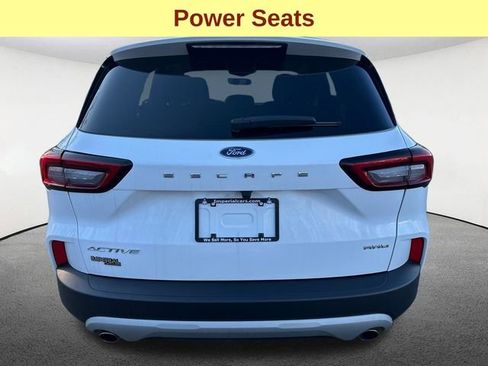 Used 2023 Ford Escape Active image 9