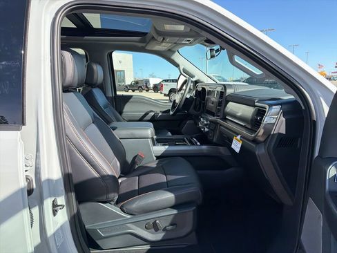 New 2026 Ford F250 Lariat w/ Black Appearance Package AWD/4WD image 21