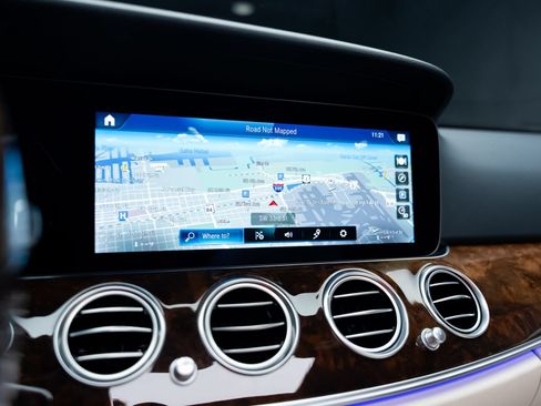 Used 2023 Mercedes-Benz E 350 Sedan image 49