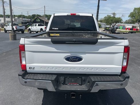 Used 2019 Ford F250 XLT w/ XLT Value Package AWD/4WD image 4