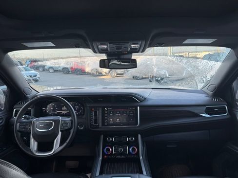 Used 2024 GMC Yukon Denali image 21