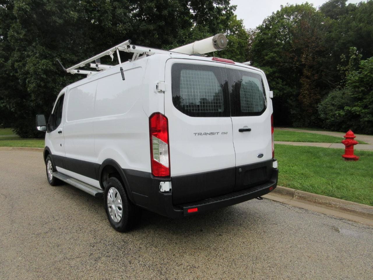 Used 2020 Ford Transit 250 Low Roof w/ Exterior Upgrade Package RWD image 35