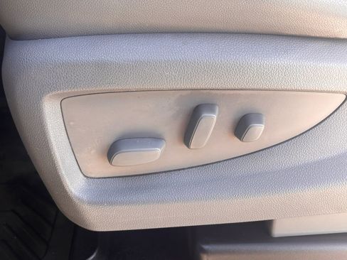 Used 2018 Chevrolet Tahoe LT AWD/4WD image 11