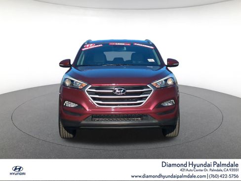 Used 2017 Hyundai Tucson SE Plus FWD image 2